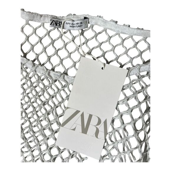 ZARAāFishnetāCroppedāTopāWhiteāSilverāColorāSizeāS. - Picture 5 of 5